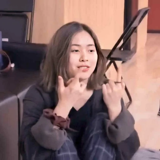 longjin, longjin, itzy ryujin, izilu jin, chi zi longjin