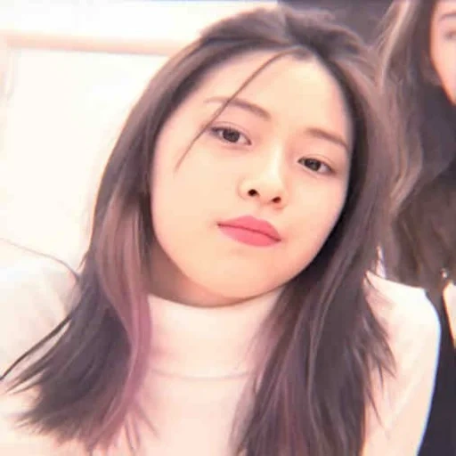 ryujin, ryujin, filles, velours rouge irene, coiffure coréenne