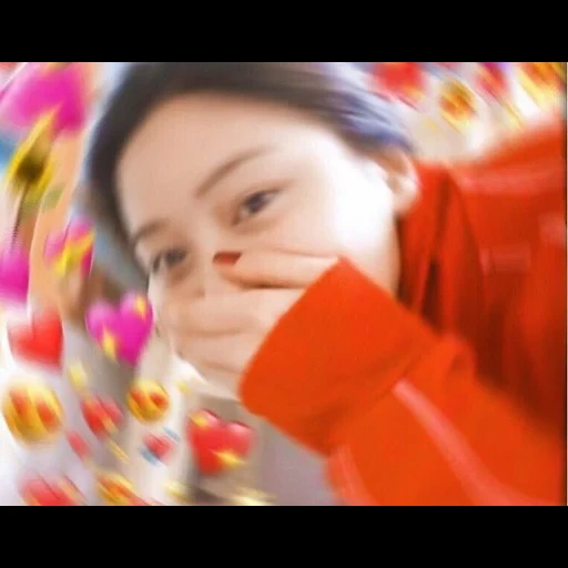 asiático, ryujin, olya ten, anna akana, memes itzy con inscripciones