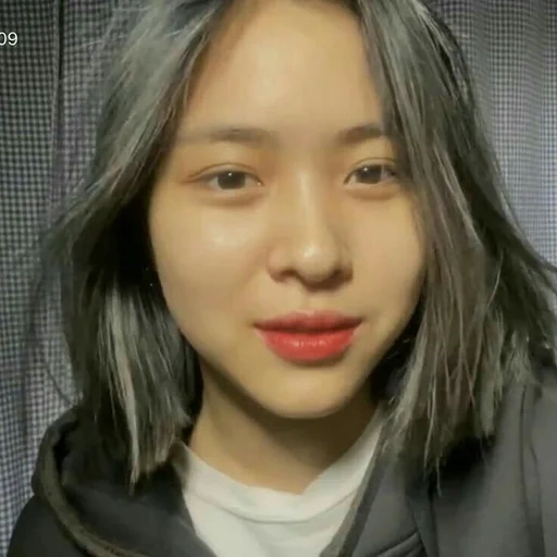 itzy juna 2021, koreanische mädchen, koreanische frisur, koreanische version für mädchen, itzy ryujin without makeup