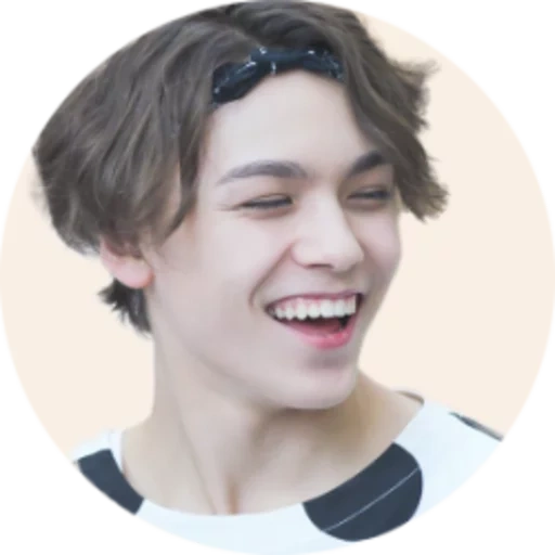 jeune homme, vernon mansa, vernon seventeen, vernon xvii, vernon 17 ans 2021