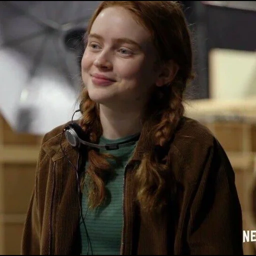 sadie sink, campo del film, giovani attrici, max mayfield sta piangendo, mi piace ma ho paura del film 2017