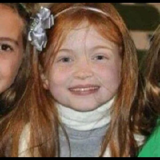 girl, young woman, sadie sink, abigail breslin childhood