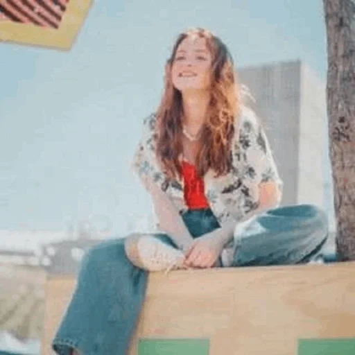 сэди синк, pull bear, sadie sink, сэди синк feet, красивые девушки