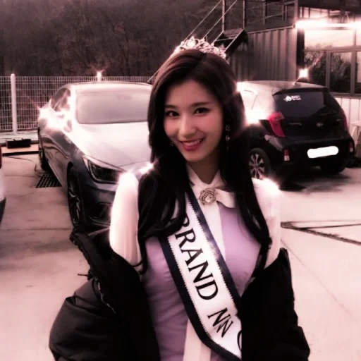 twice, la ragazza, tweet sana, miss mongolia, sana minatozaki