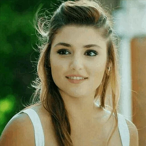 ханде эрчел, hande erçel, ханде эрчел улыбка, ханде эрчел хаят узун, ханде эрчел ask laftan anlamaz