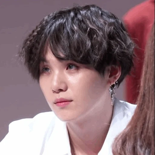 yoongi, lega giovanile antiproiettile di taiheng, rongji shuga, yoongi bts, rongji insoddisfatto