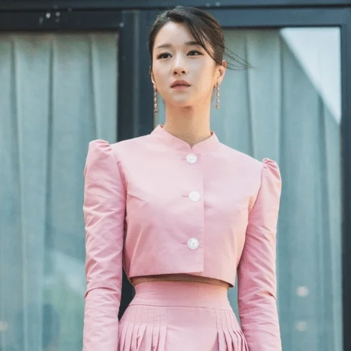 seo ye ji, стиль мода, платья корейские, со йе джи актриса 2020, seo ye ji розовый костюм