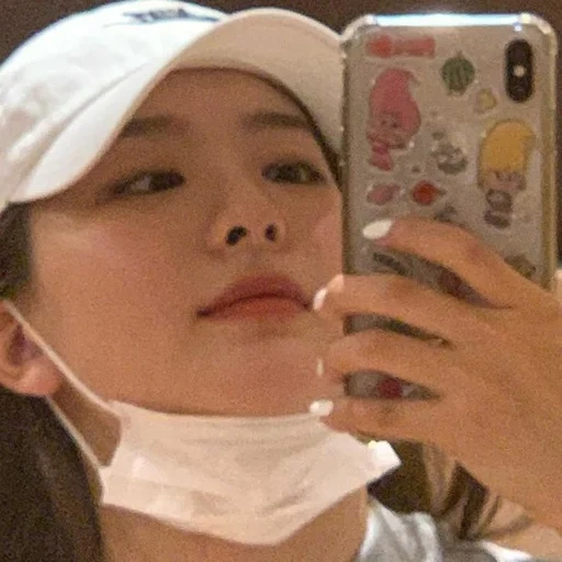 the girl, choi su-yeon, canselgi, jin jenny, selfie mit kang seulgi spiegel