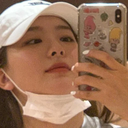 mujer joven, choi suyun, kan silgi, kim jenny, kang seulgi mirror selfie