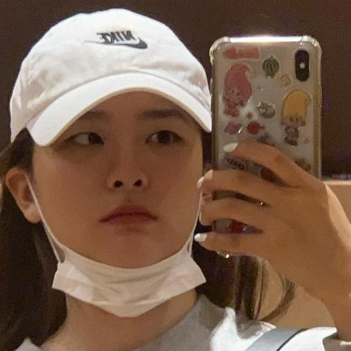 asiático, jovem, choi suyun, kan silgi, kang seulgi mirror selfie