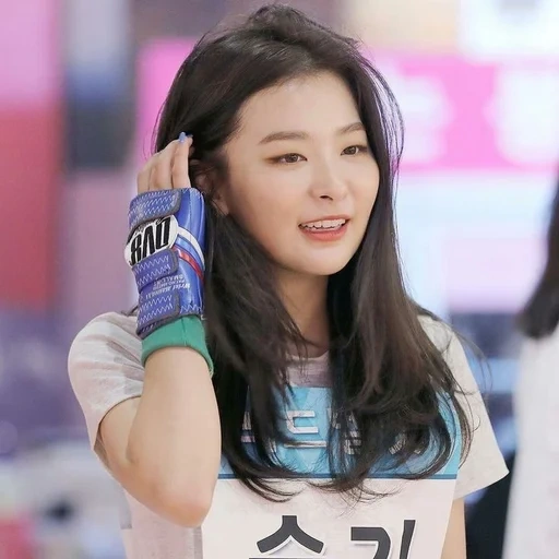 kan silgi, terciopelo rojo, hyewon chaseeon, actrices coreanas, seulgi red velvet