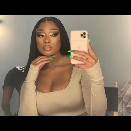 gadis, untuk wanita, megan thee, aishawand, megan the stallion 18