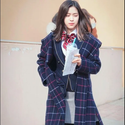 long jin, fashion girl, hanlim's coat, itzy ryujin art, izzie school uniform