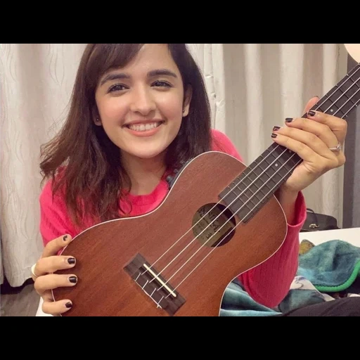 girl, shirley love, ukulele, shreya ghoshal/sonu nigam piyu bole cover, d7 ukulele