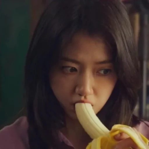 азиат, девушка, японка бананом, девушка случайно села банан, beauty salon special services 2016