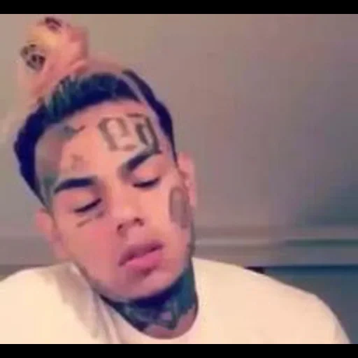 6 ix 9 ine, lil pump 69, die sängerin 69 tekashi, tekashi 6 ix 9 ine, keine tätowierung in 6 neun neun