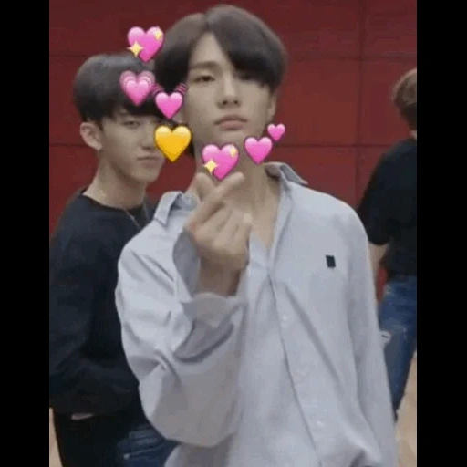 bts sonríe, los muchachos bangtan, bts shalunishka, setenta mem de corazones, stray kids heart memes