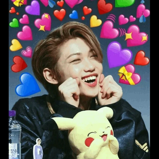 lee felix, félix niños callejeros, felix stray kids honey, felix stray kids heart, félix sonreír niños callejeros