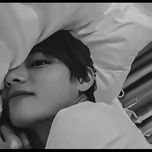 kim tae hyun, tae hyung yang mengantuk, sleeping taehyung bts, bts sleeping tae hyung, kim tae hyung mengantuk