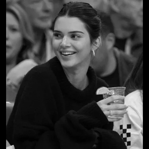 kendall jenner, kendall jenner match, estilo cendall jenner, imagens kendall jenner, materia de basquete de kendall