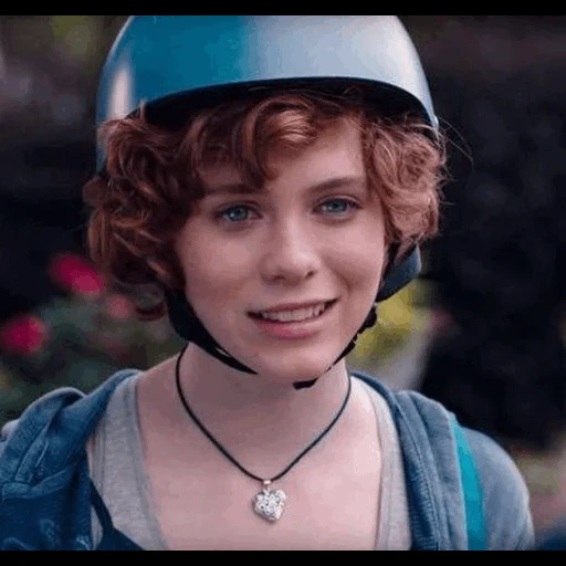 sophia lillis, beverly marsh, nancy drew escalera secreta, nancy drew secret escalera 2019, trailer de escalera secreto nancy drew