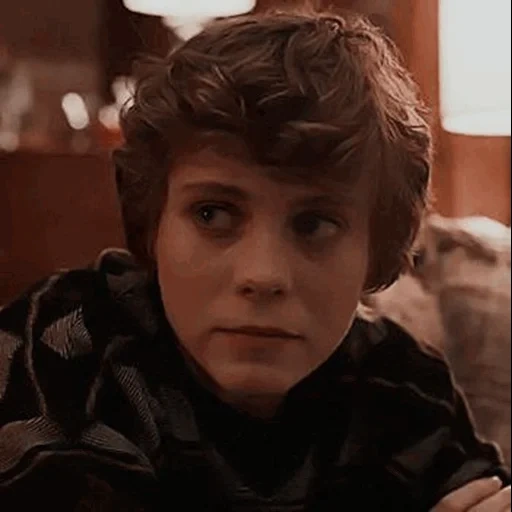 harry, gente, sophia lillis, actor de televisión, serie sofía lilith 2020