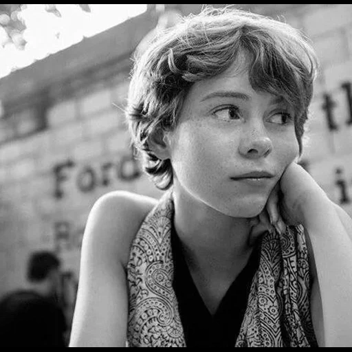 chica, sophia lillis, sophia lilith infancia, sophia lilith pequeña, sophia lilith pelo largo