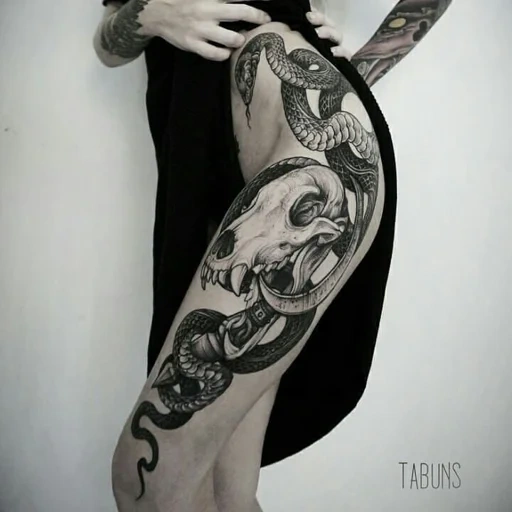 tätowierung, tattoo schlange, tattoos, tattoo schlange oberschenkel, tattoo schlangenmädchen