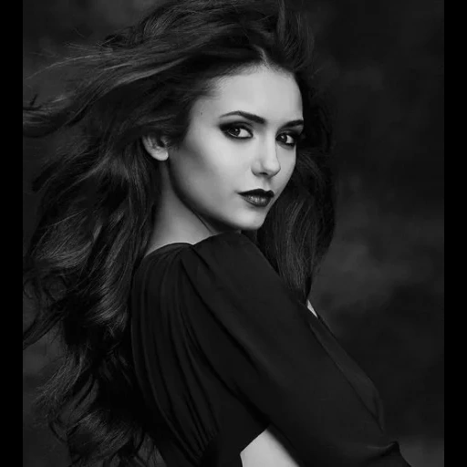 nina dobrev, elena gilbert, buku harian vampir, the vampire diaries, elena gilbert cantik