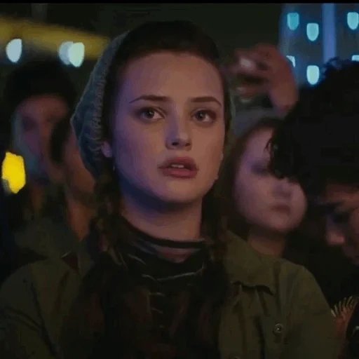 junge frau, filmfeld, katherine langford, ustinya kladovshchikova, australische schauspielerinnen