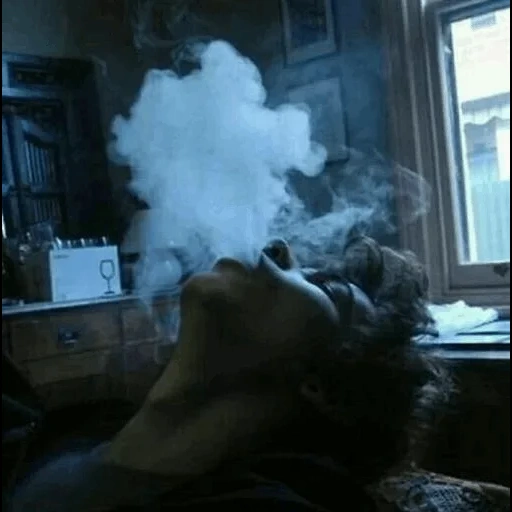 дым, темнота, дым от вейпа, курение вейпа, парень курит эстетика