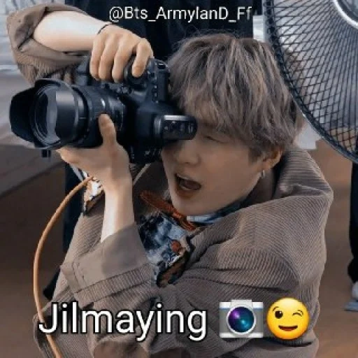 human, taehen kim, bts yoongi, min yongi bts, bts taehen camera