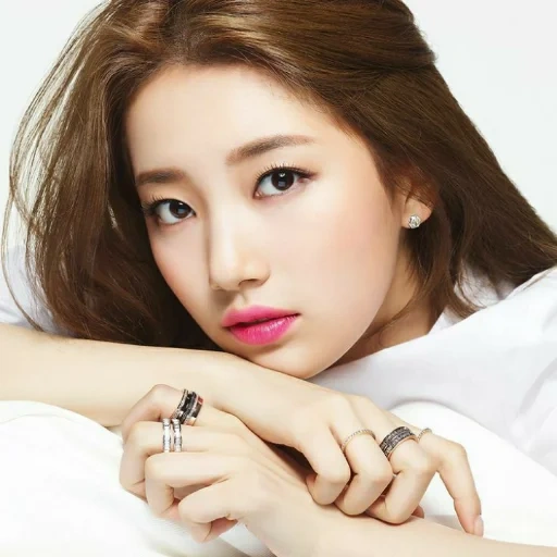 pei xiuji, lip care, hydrating lip balm, aloe vera bio-hydrating lip balm, the most beautiful korean actress