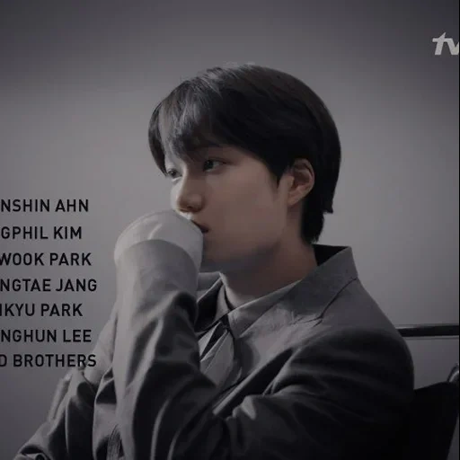 bts jin, тэхен ким, пак чанёль, руки бтс сокджин, корейские стрижки