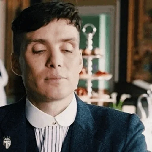 thomas shelby biography, visor tajam killian murphy, killian murphy 2021 visor sharp