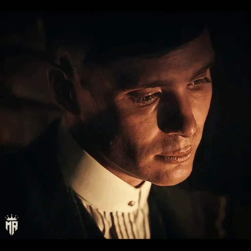 visori acuti, visori taglienti tommy, sede 1 a visiera acuta, thomas shelby visure sharp, killian murphy sharp visor