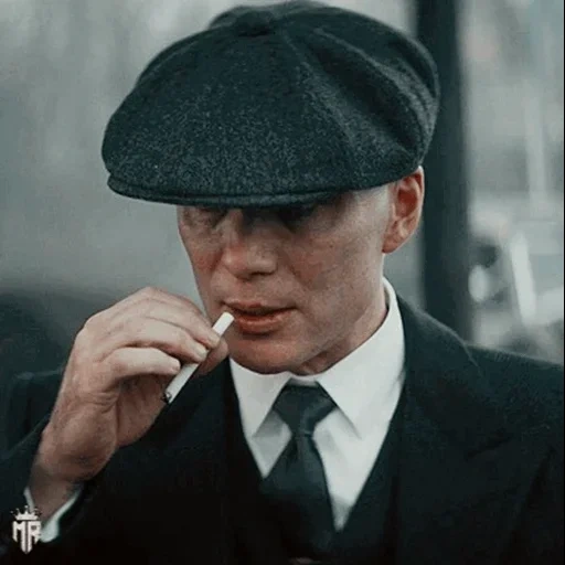 thomas shelby, tommy shelby, visières pointues, peaky blinders tommy shelby, killian murphy sharp visors fume