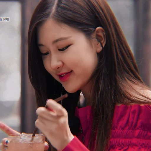 the people, black powder, jisoo blackpink, rose blackpink eating, schöne asiatische mädchen