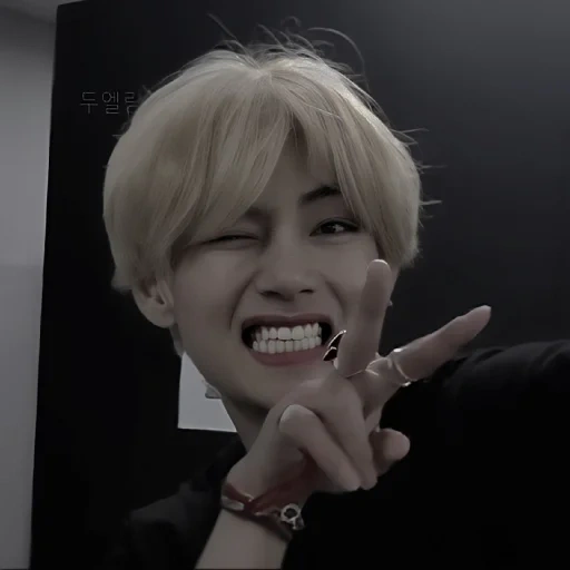 bts memes, taehyung, kim ta hyun, bangtan boys, taehyun blond