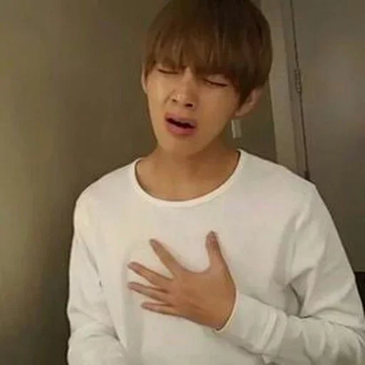 taehen, taehyung, kim taehen, kim ta hyun, meninos de bangtan