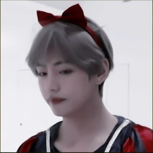 taehyung, kim tae-hyun, chong gu ke bts, taiheng blancanieves, golden thai hang 2021 foto de los estados unidos