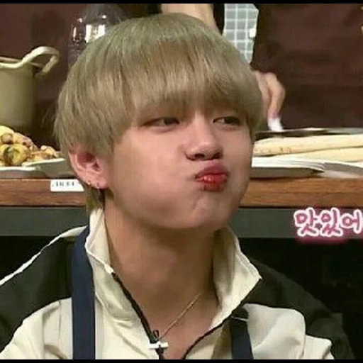 taehyung, kim ta hyun, bangtan boys, taehyung bts, taehen with cheeks