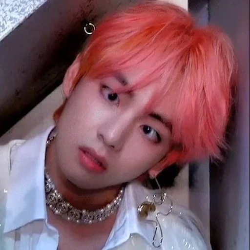 taehen, taehyung, kim ta hyun, taehyun nitrick, bts taehen with pink hair