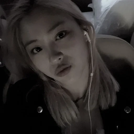 manusia, rose blackpink, misteri hyoyeon, gadis asia, park rose blackpink