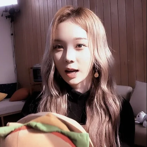 jeune femme, idole d'hiver, kpop blackpink, rosé noir, jennie blackpink