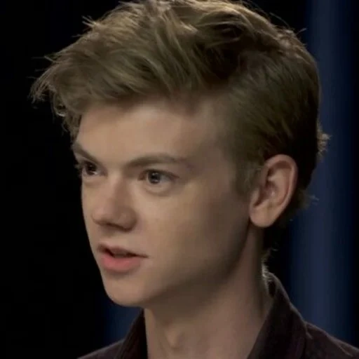 thomas sanster, thomas sanster 2019, thomas sanster 2020, thomas sangster youth, biography of thomas sanster