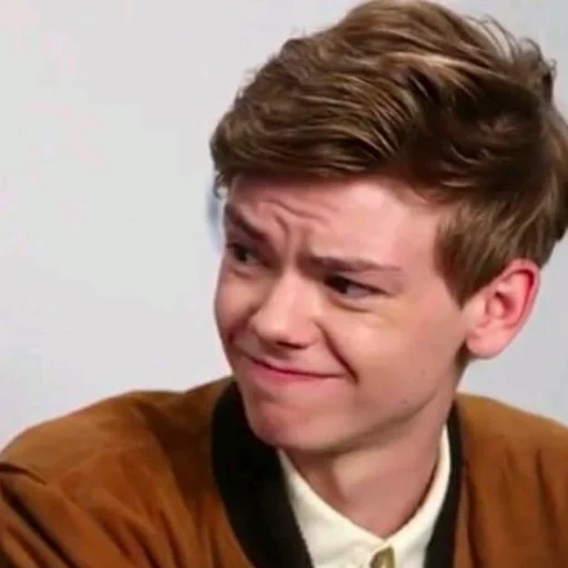 thomas sangster, werden sie john lennon, thomas sangster lächelt, thomas sangster hearts, thomas sangster kopf bog nach rechts ab