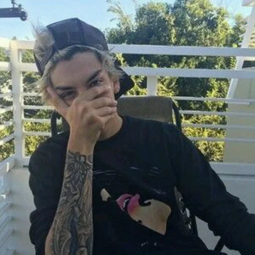 jovem, cara bonito, s not lil skies, cara tatuado, capa da mãe de jay pu