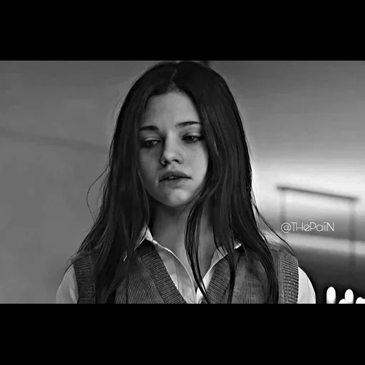 menina, anthony esley, thriller de terror, filme de espelho escuro 2019, artista de cinema indian esley